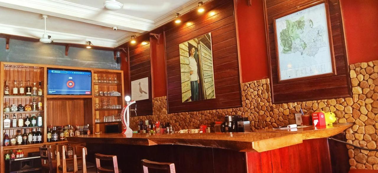Bird'S Nest Hostel Kampot Εξωτερικό φωτογραφία